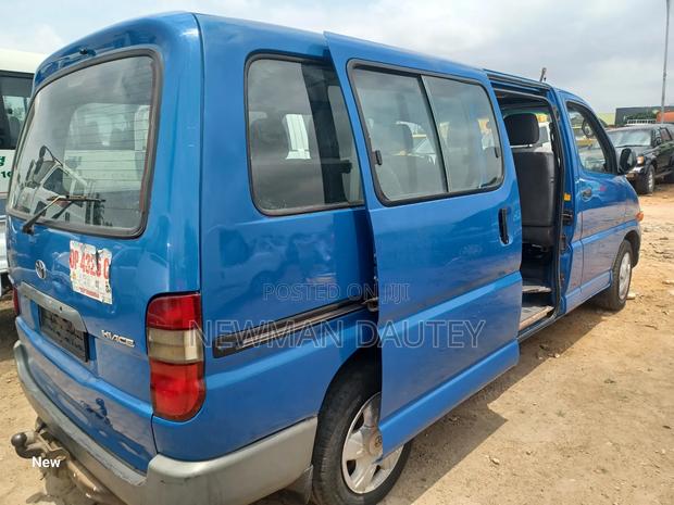 Toyota HiAce 2008 Blue · Photo 4