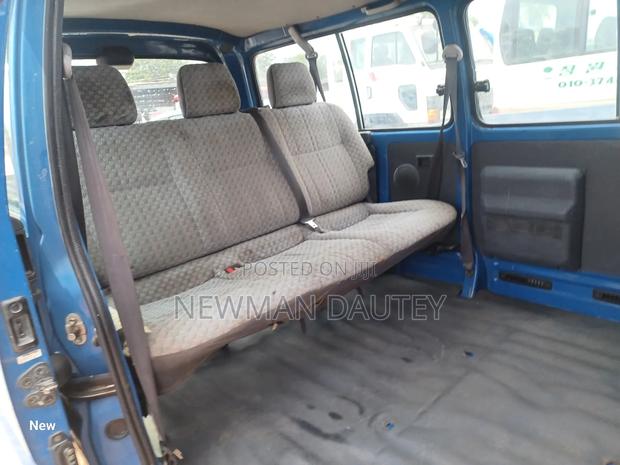 Toyota HiAce 2008 Blue · Photo 6
