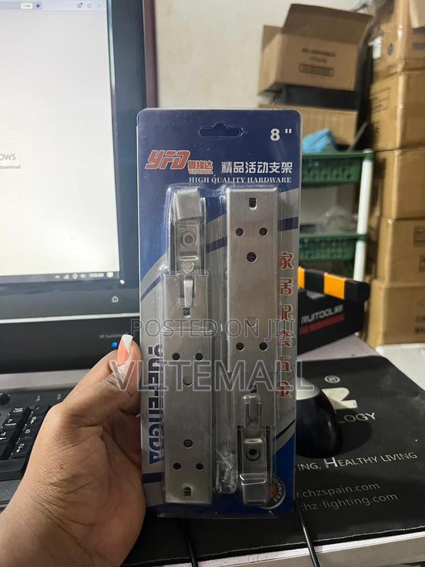 Shelf Bracket Set High Quality Hardware · Photo 2