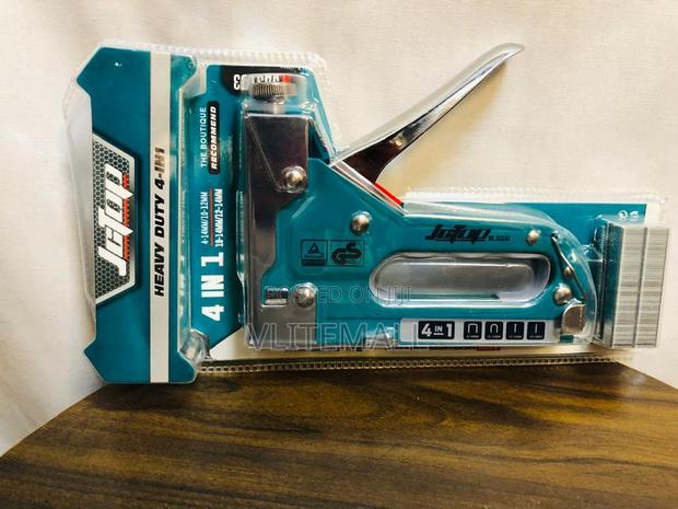 Heavy Duty 4-1 Staple Gun · Photo 3