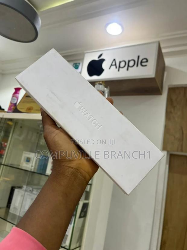 Apple Watch Series 10 · Photo 1