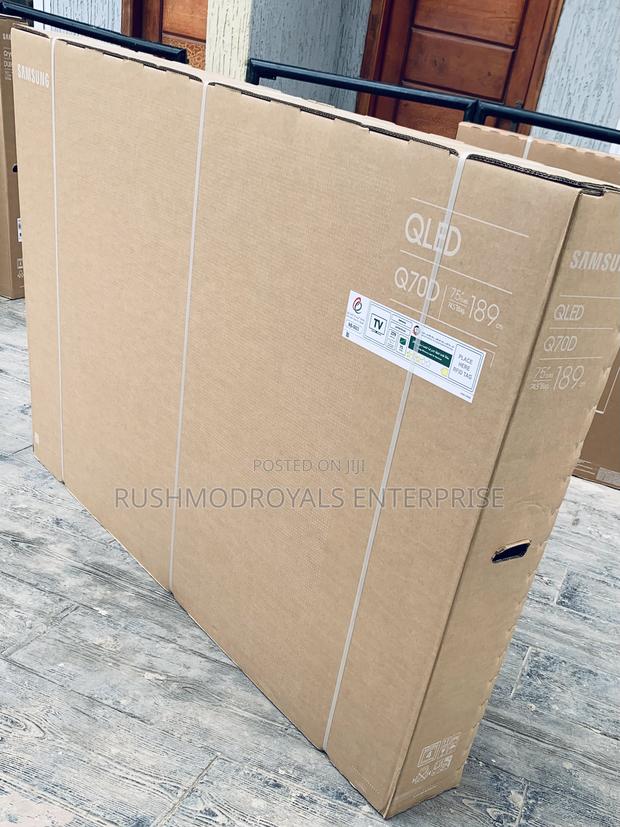 Samsung 75" Q70d Ultra-Smooth 120hz Gaming Pictures · Photo 2