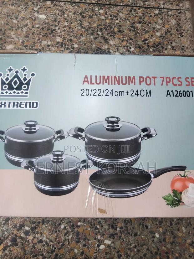 7 Pc's Non Stick Cookware · Photo 2