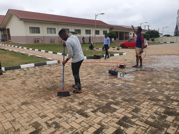 Church and Conferences Floor Tiles Cleaning · Photo 4