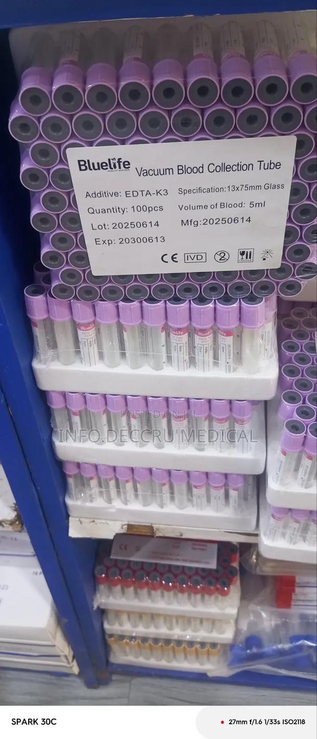 Edta Tube (Blood Collection Tube) · Photo 1
