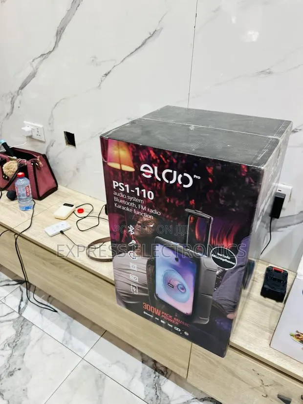Ultra Modern Eldo Ps1-110 Single 12" With Mic —Speaker · Photo 1