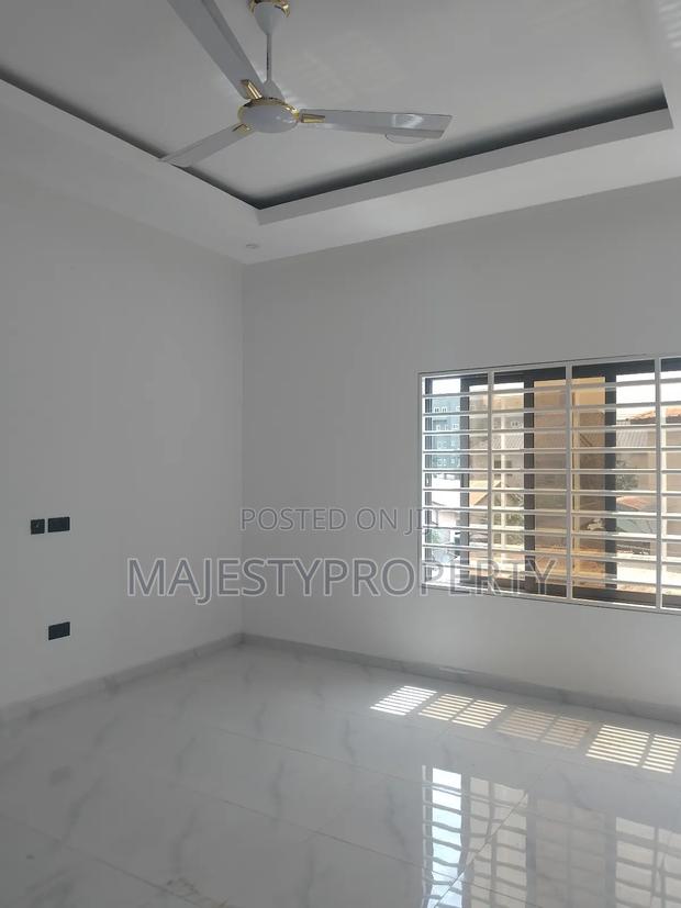 3bdrm House in Hfc, Spintex for sale · Photo 6