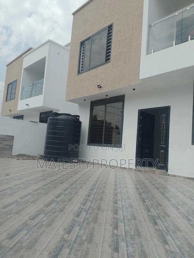 3bdrm House in Hfc, Spintex for sale · Photo 3