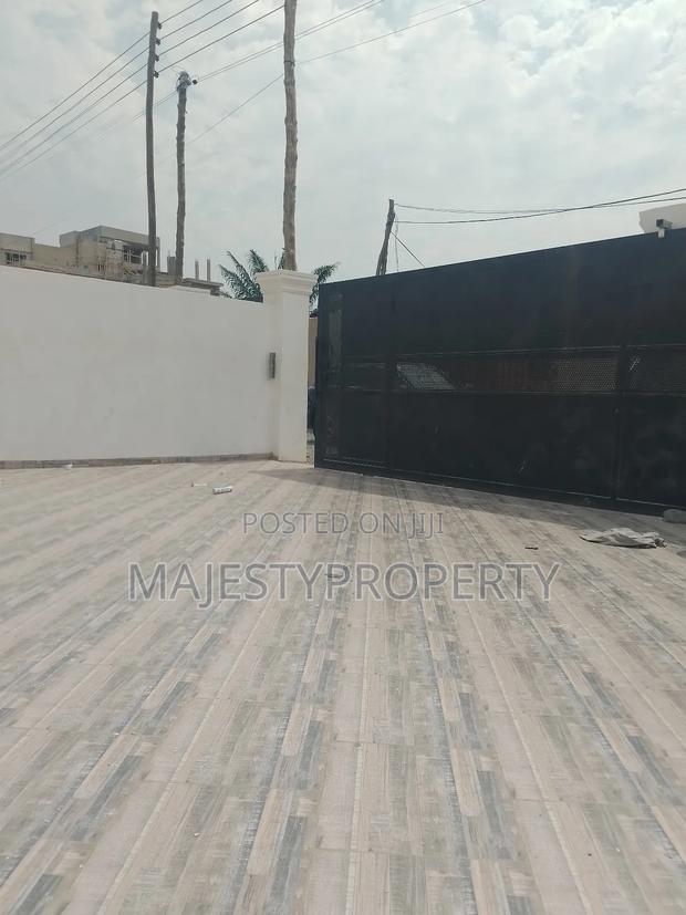 3bdrm House in Hfc, Spintex for sale · Photo 4