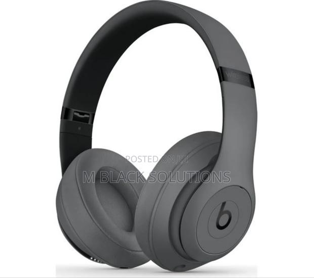 Beat Studio 3 Noise Cancellation Headphones - Grey · Photo 1