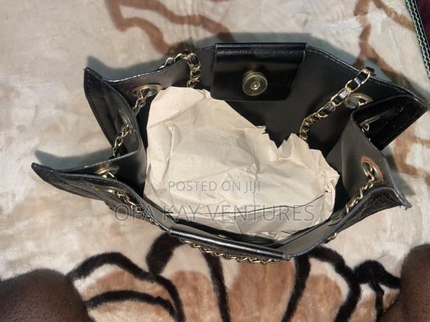 Women Vintage Black Bag · Photo 3