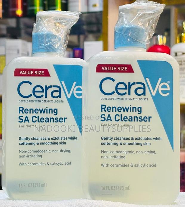 Cerave Renewing Sa Cleanser for Normal Skin · Photo 1
