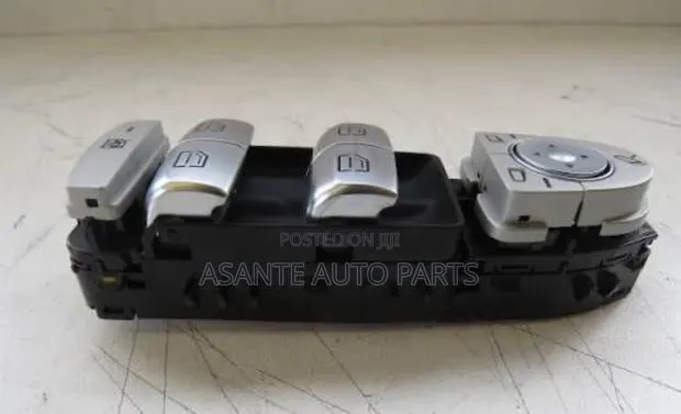 Mercedes Benz C300 Power Window Switch · Photo 1