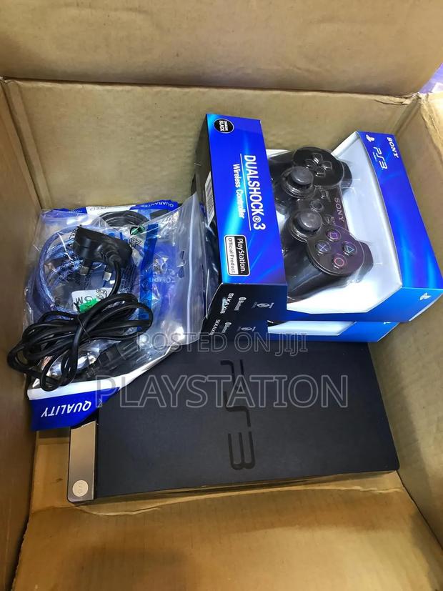 Playstation 3 Slim · Photo 1