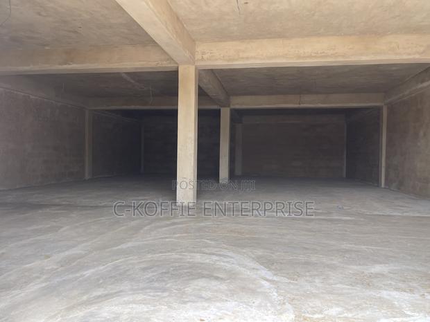 250 SQM Warehouse at Avenor for Rent · Photo 3