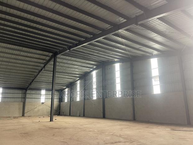 2000 SQM at Tema for Rent · Photo 3