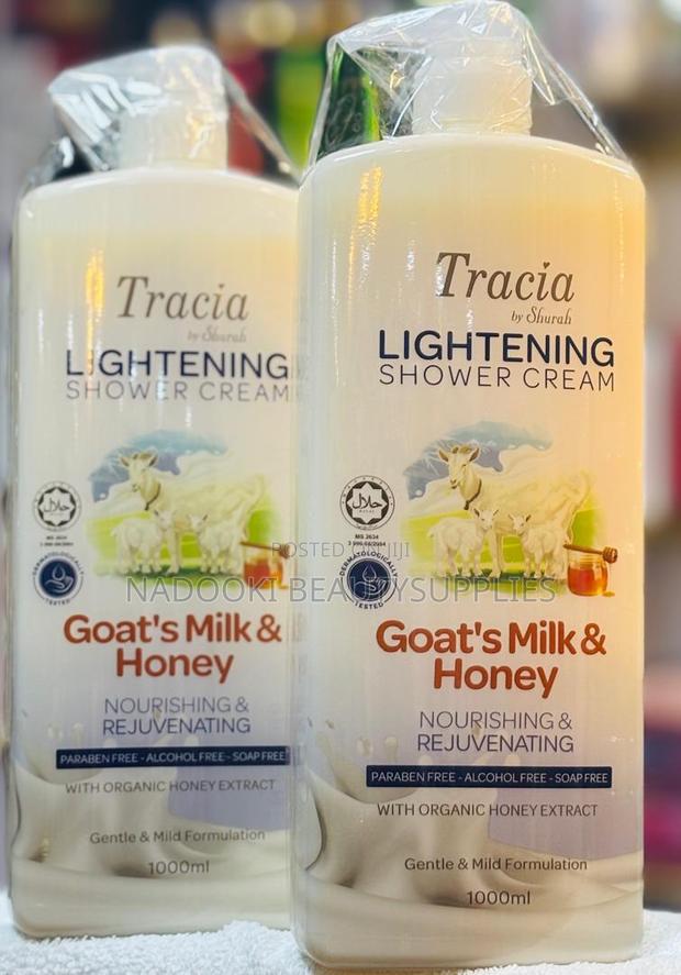 Tracia Lightening Shower Cream Goat Milk · Photo 1