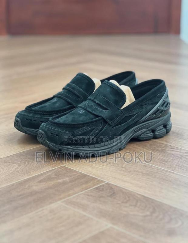 New Balalnce 1906l Loafers In Different Colors, Swipe >>> · Photo 2
