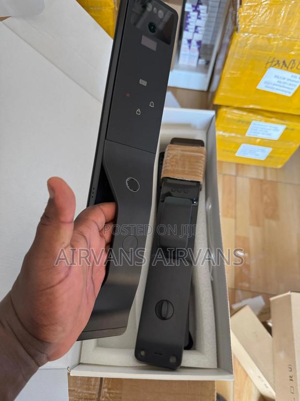 Smart Door (With Various Open Lock Options) · Photo 7