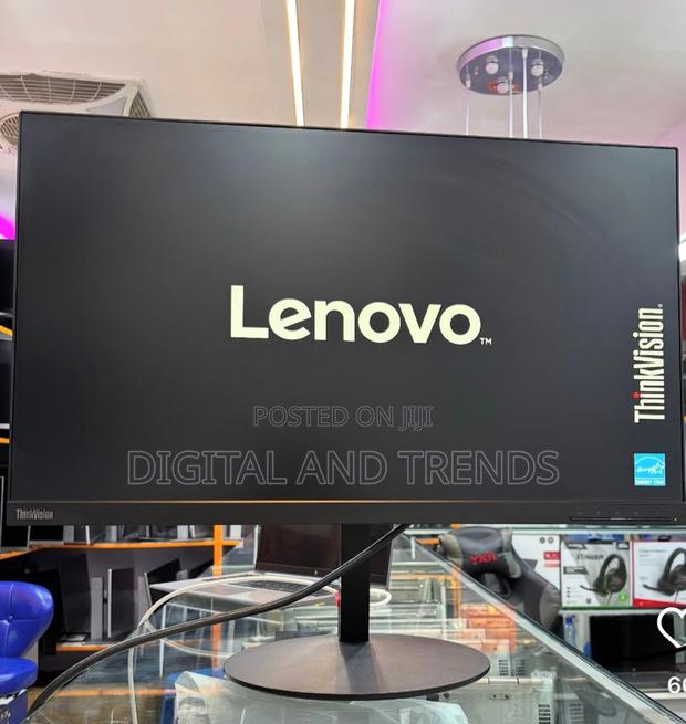 New Lenovo ThinkCentre Neo 50T 8GB Intel Core i5 SSD 512GB · Photo 1