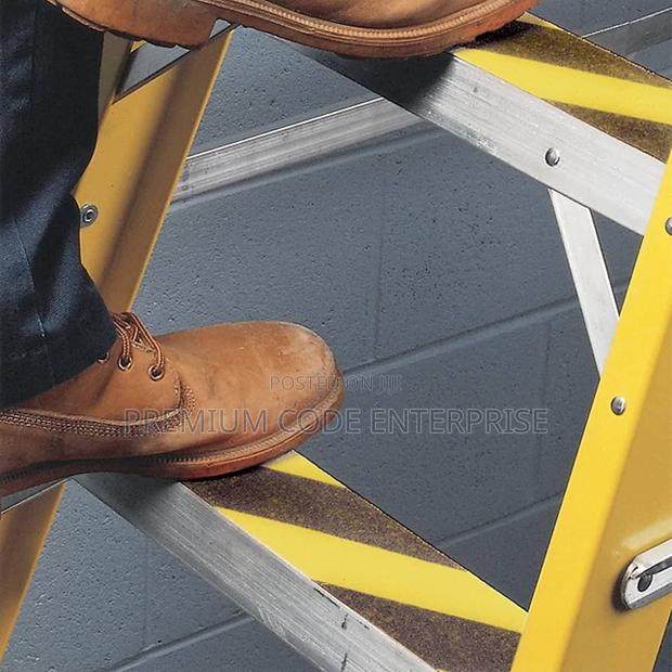 Anti-Slip Tape – 5m X 25mm Floor Skid Tape Roll- High Grip Adhesive · Photo 3