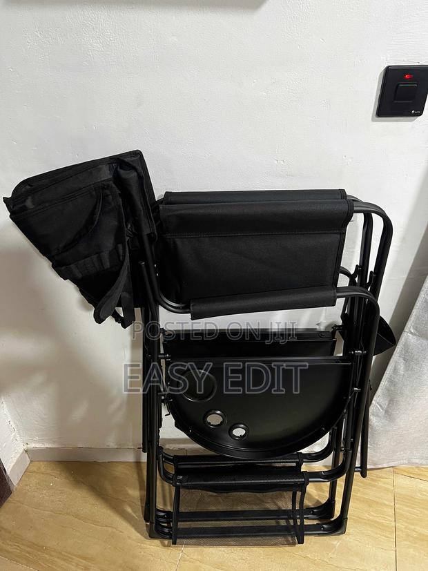 Double Tray Makeup Chair · Photo 6