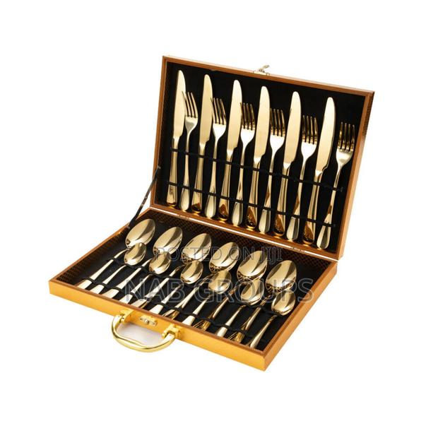 Elegant Cutlery Set · Photo 3