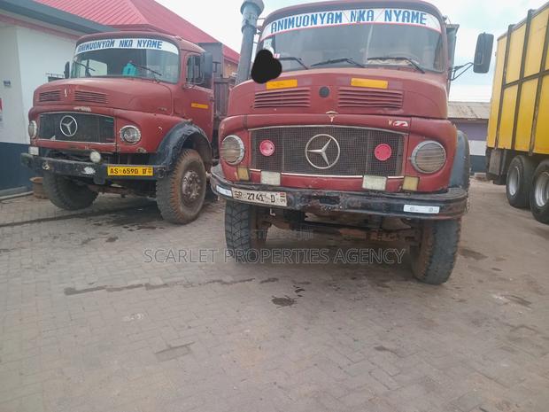 Benz Trucks For · Photo 5