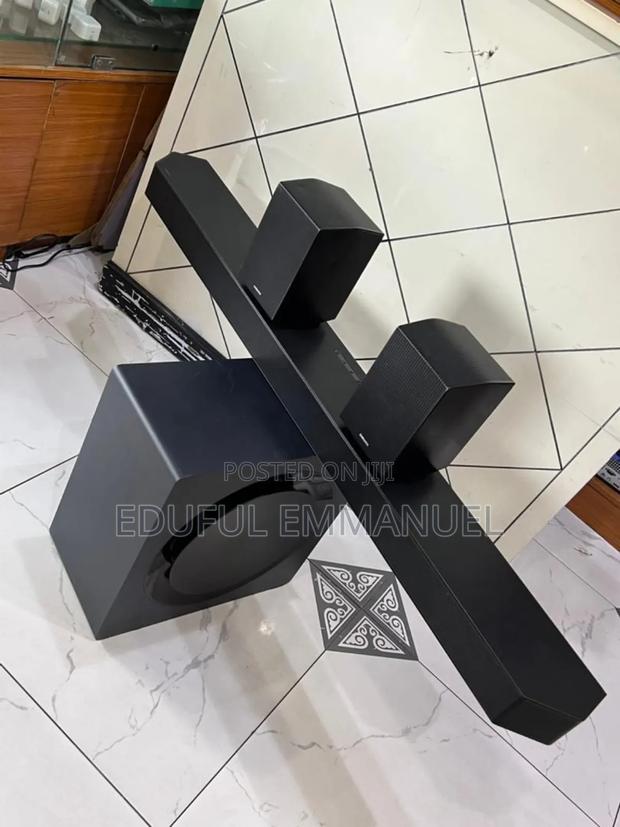 Very Powerful Samsung Soundbar Q990d 14.1.4 Channel · Photo 1