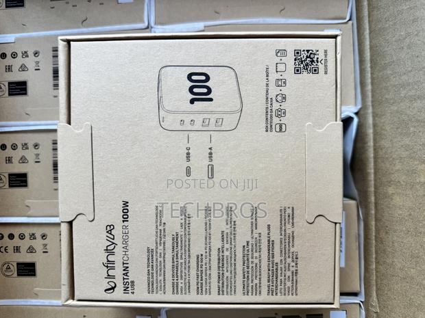 JBL 100w Gan Charger With 4 Ports · Photo 2
