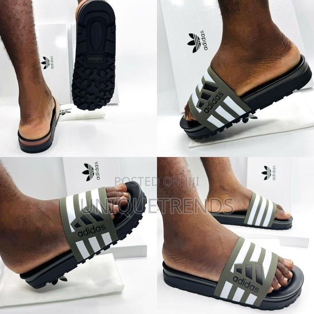 High Quality Adidas Slides · Photo 2