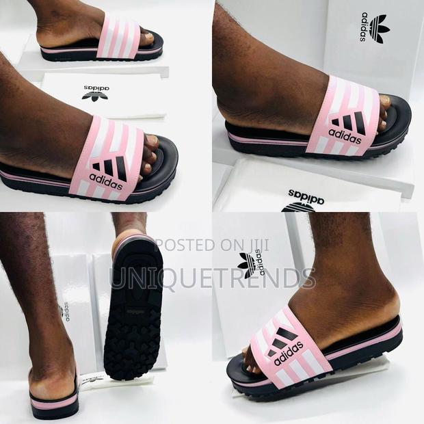 High Quality Adidas Slides · Photo 5