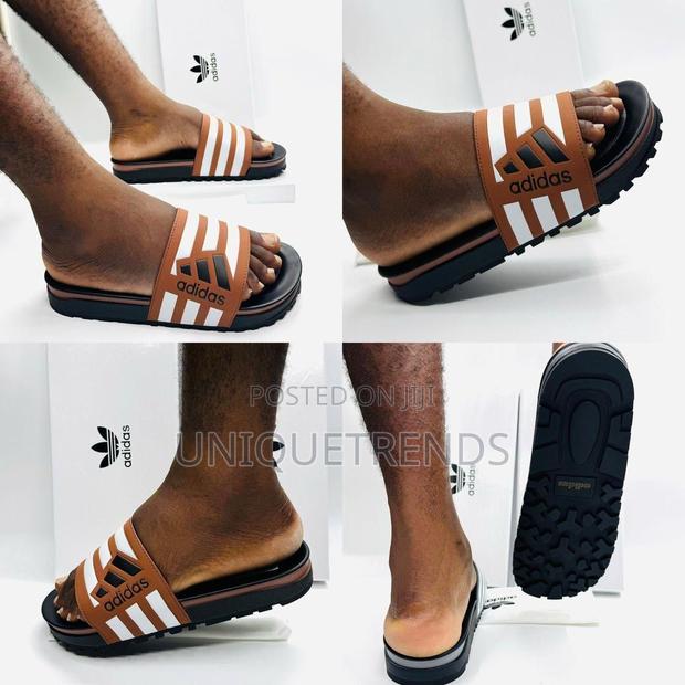 High Quality Adidas Slides · Photo 6