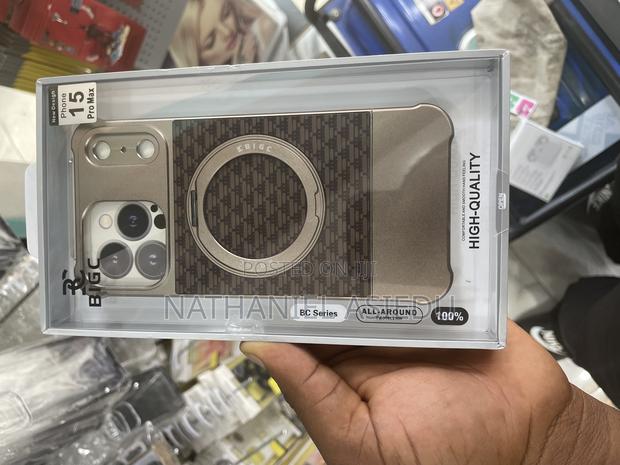 Magnetic Case for the iPhone 15 Pro Max and 16 Pro Max. · Photo 3