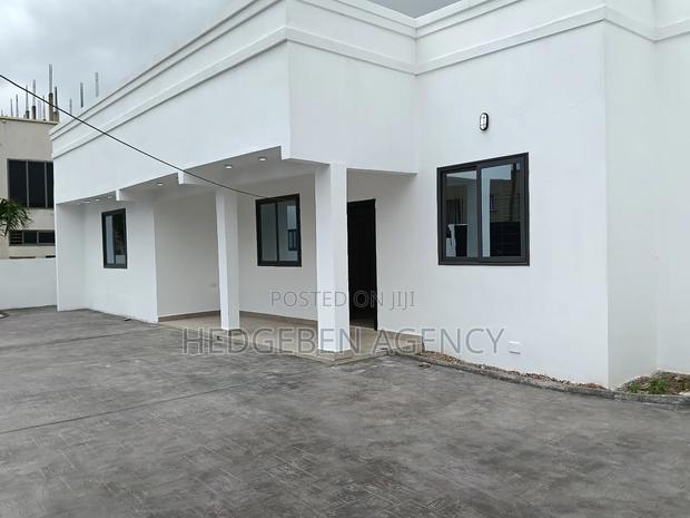 3bdrm House in School Junction for rent