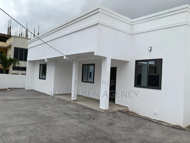 3bdrm House in School Junction for rent · Photo 2