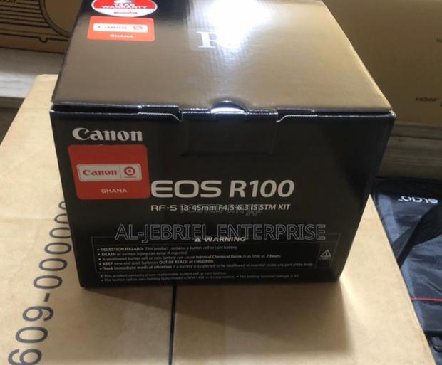 Canon R100 With 18-45mm Lens · Photo 1
