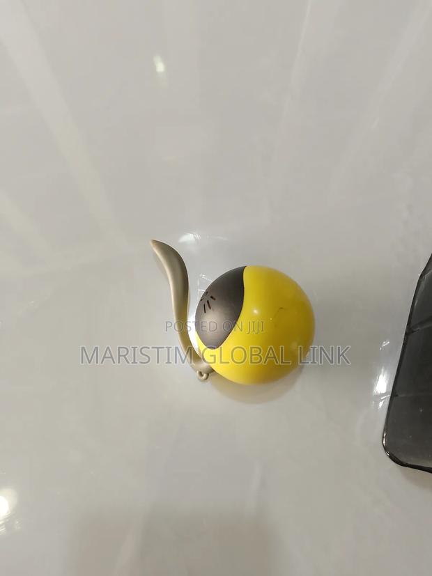 Baby /Cat Toy 360° Self Rolling Ball With Light · Photo 5