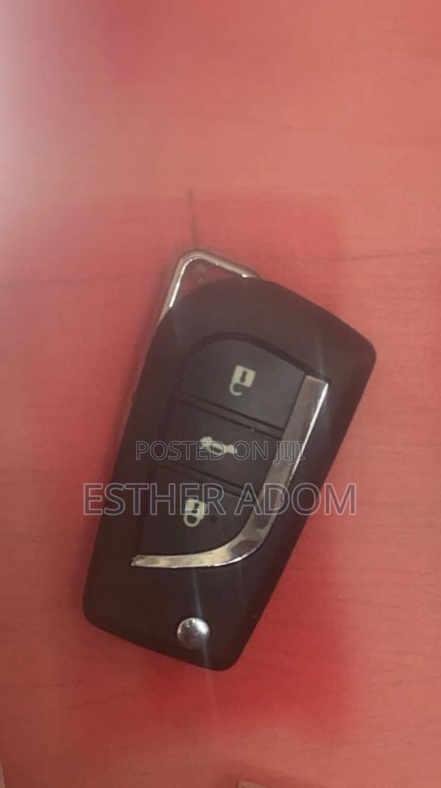 Key Cutting Services · Photo 4
