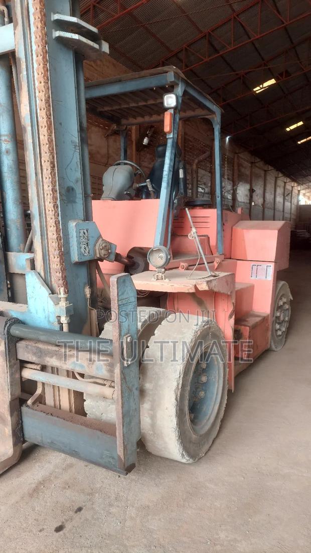 Dalian Forklift 12tons · Photo 2