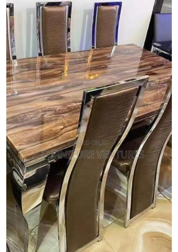 Six Seater Marble Dining Table · Photo 1