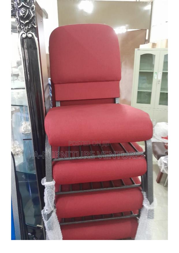 Auditorium Chair · Photo 1