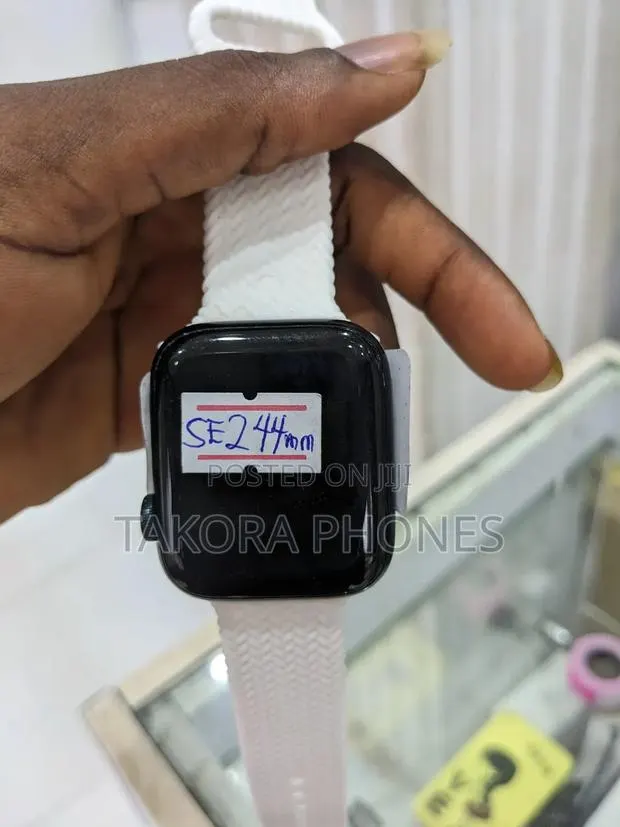 Apple Series Watch Series Se 2 44 Mm · Photo 1