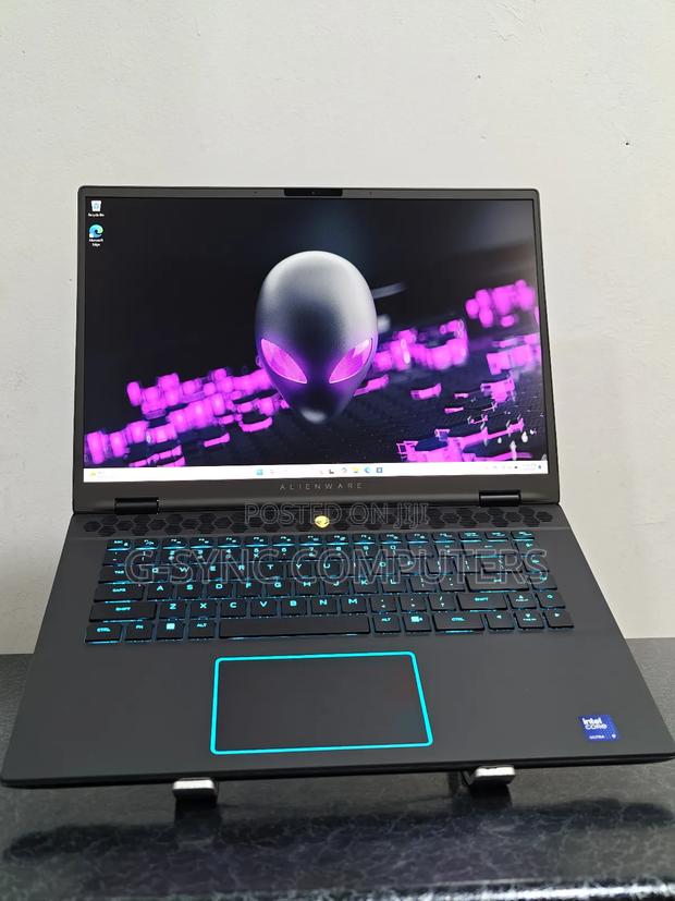 Laptop Dell Alienware M16 R2 16GB Intel Core Ultra 9 SSD 1T · Photo 4