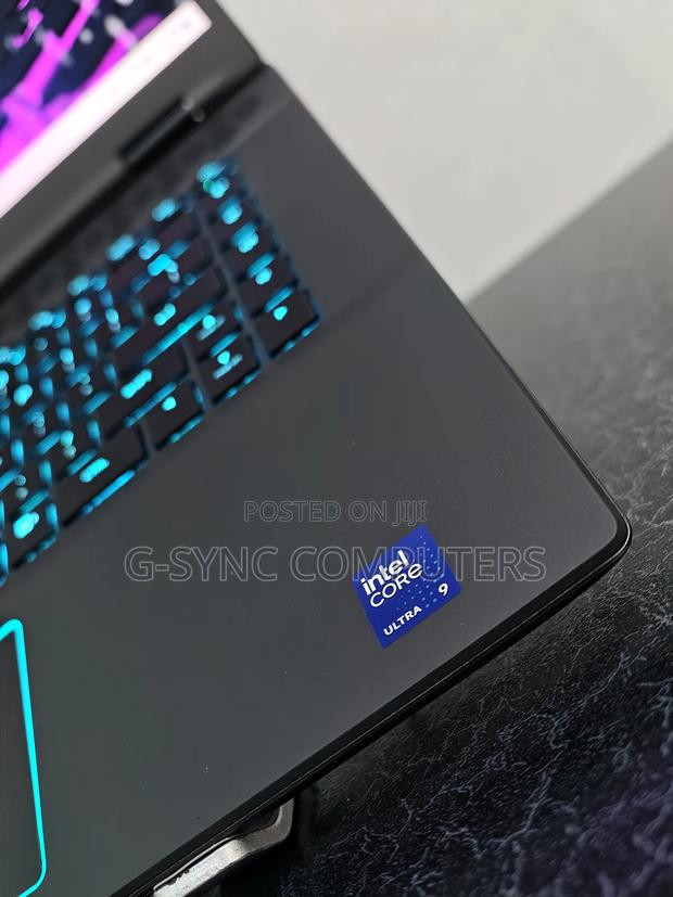 Laptop Dell Alienware M16 R2 16GB Intel Core Ultra 9 SSD 1T · Photo 5