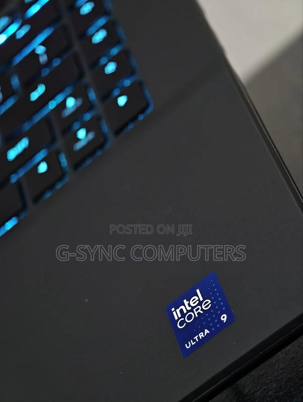 Laptop Dell Alienware M16 R2 16GB Intel Core Ultra 9 SSD 1T · Photo 7