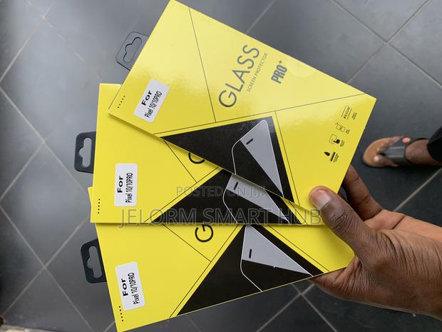 Pixel 10 Pro Xl Screen Protector · Photo 5