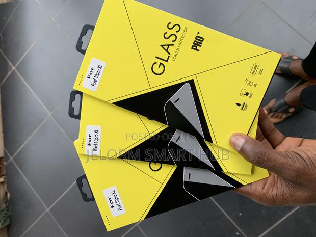 Pixel 10 Pro Xl Screen Protector · Photo 1