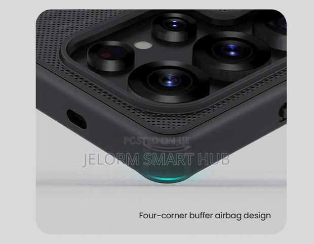 Samsung S25 Ultra / S24 Ultra Frosted Shield Case · Photo 5