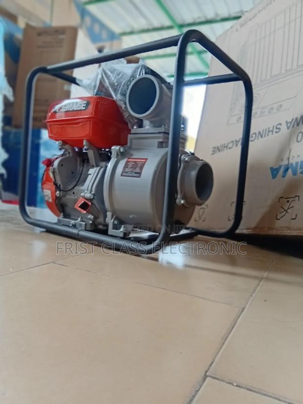 Outlet and Inlet Gasoline Waterpump Kemage 15.0hp · Photo 2